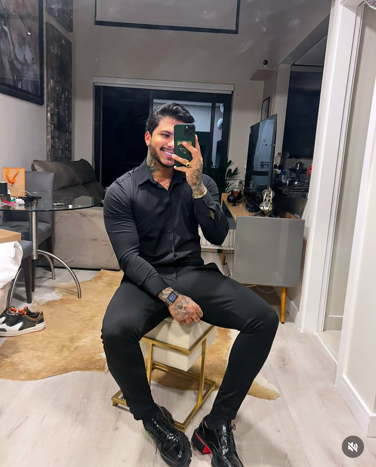 garoto de programa - Perfil Hetero